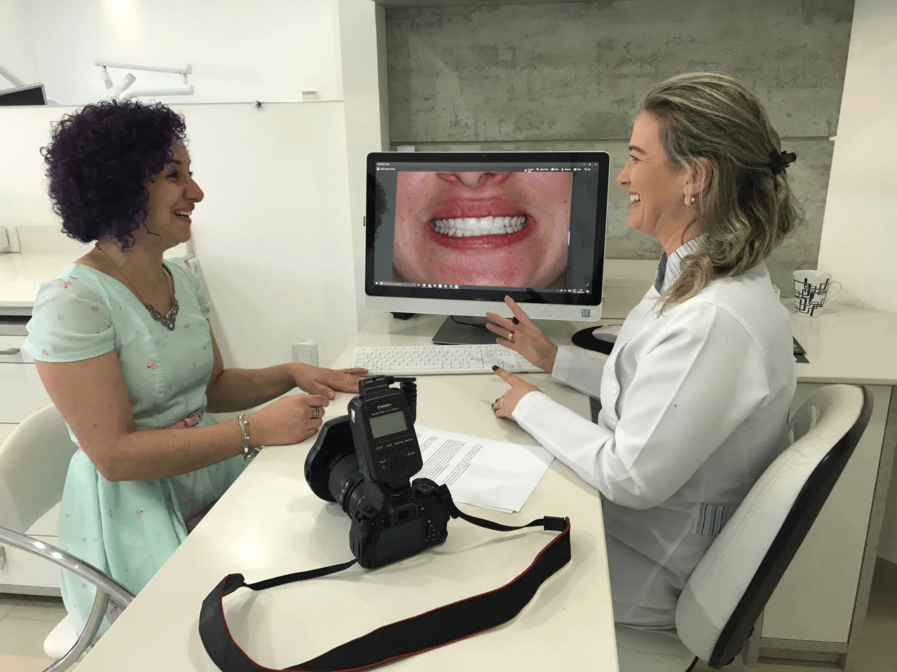 Tudo o que você precisa saber sobre clareamento dentário Clínica Oral Tudo o que você precisa saber sobre clareamento dentário Clínica Oral